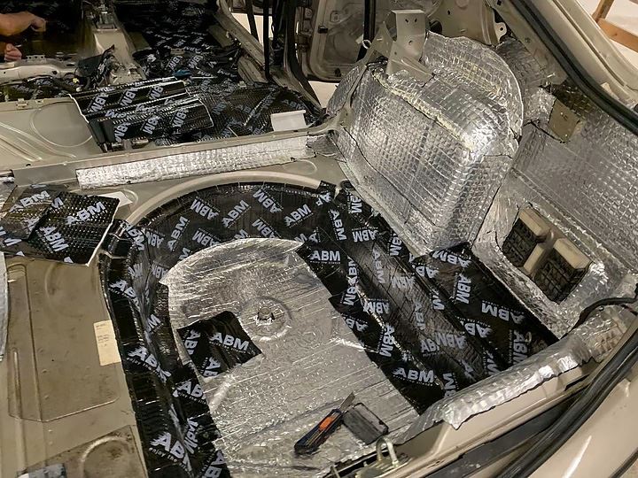 Mata Wyciszająca Butylowa Samoprzylepna klasy Premium ABM Xtreme w rolkach mata wygłuszająca,mata butylowa,mata wyciszająca,izolacja akustyczna Maty butylowe ABM Xtreme izolacja akustyczna Izolacja ABM