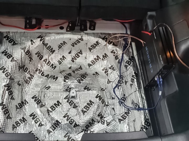 Mata Wyciszająca Butylowa Samoprzylepna klasy Premium ABM Xtreme w rolkach mata wygłuszająca,mata butylowa,mata wyciszająca,izolacja akustyczna Maty butylowe ABM Xtreme izolacja akustyczna Izolacja ABM