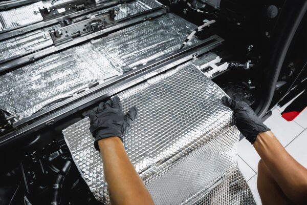 Po co stosować maty butylowe zamiast innych materiałów wyciszających? Porady Izolacja ABM